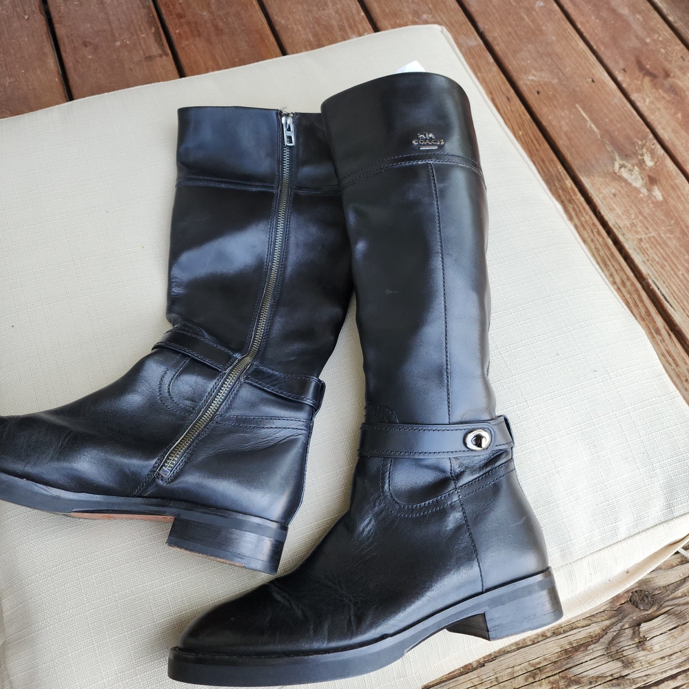 Black Leather Knee-High Boots - Picture 3 of 10